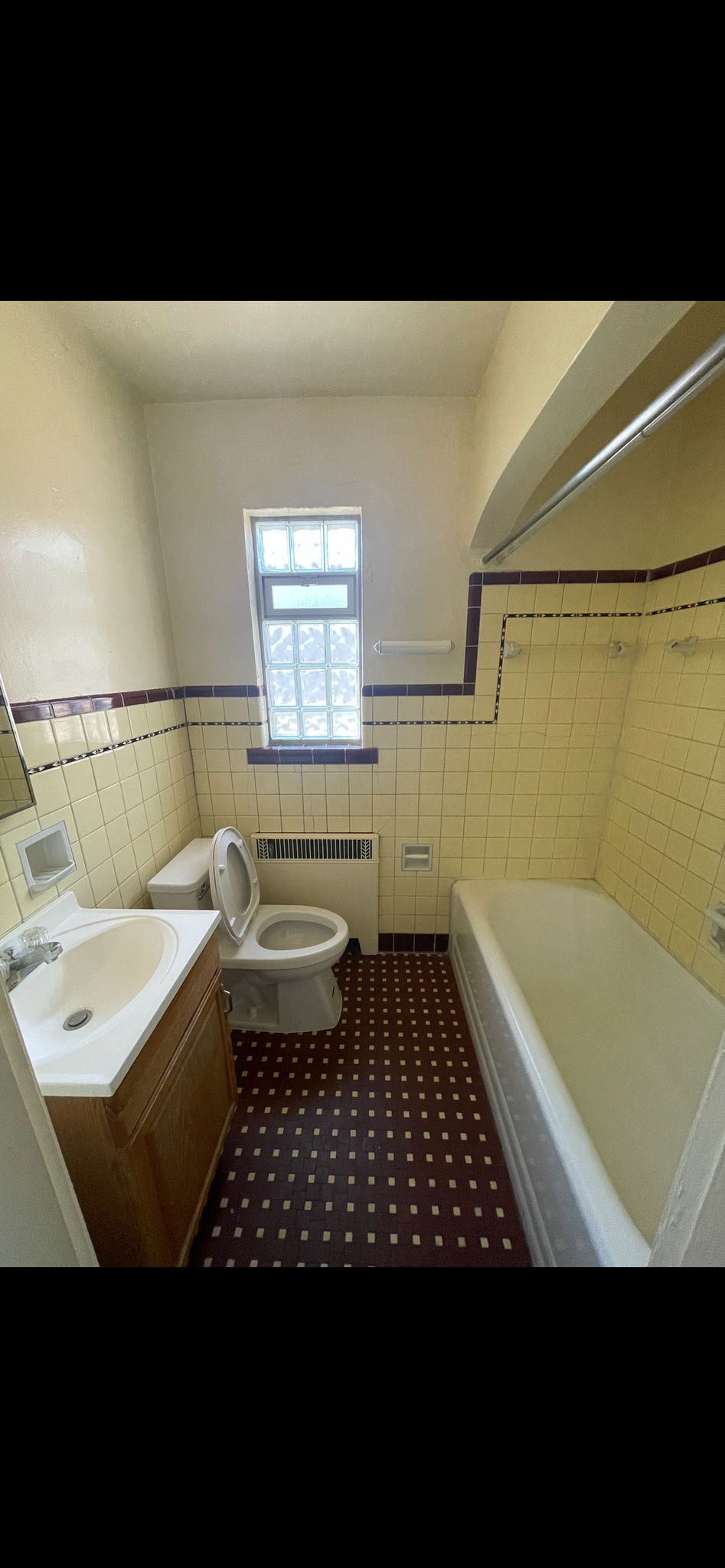 Bathroom - 1132 Franklin Ave