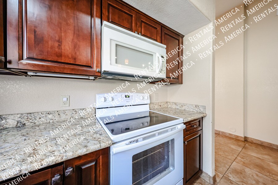 Building Photo - 16646 N 59th Pl