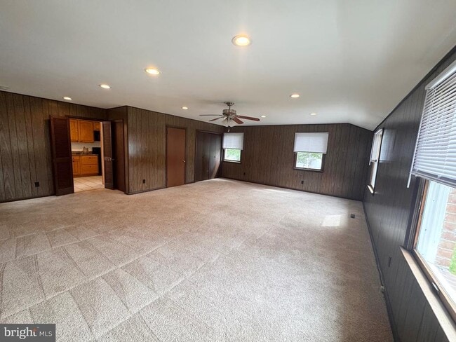 Building Photo - 2710 Academy Dr