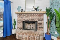 Building Photo - 2516 Castle Pines Dr
