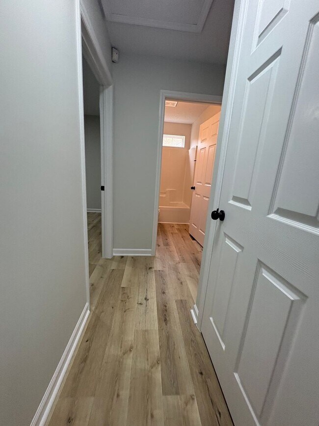 Building Photo - Modern Comfort Meets Peaceful Living – Only $1,600/mo! ?