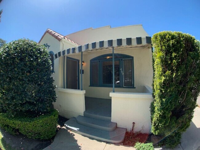 Building Photo - 4109 La Salle Ave