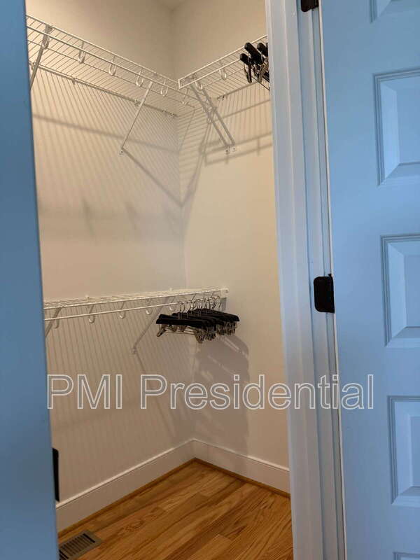 Building Photo - 1318 N 34th St