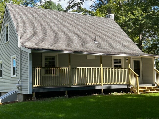 Building Photo - 10 Falls River Cir