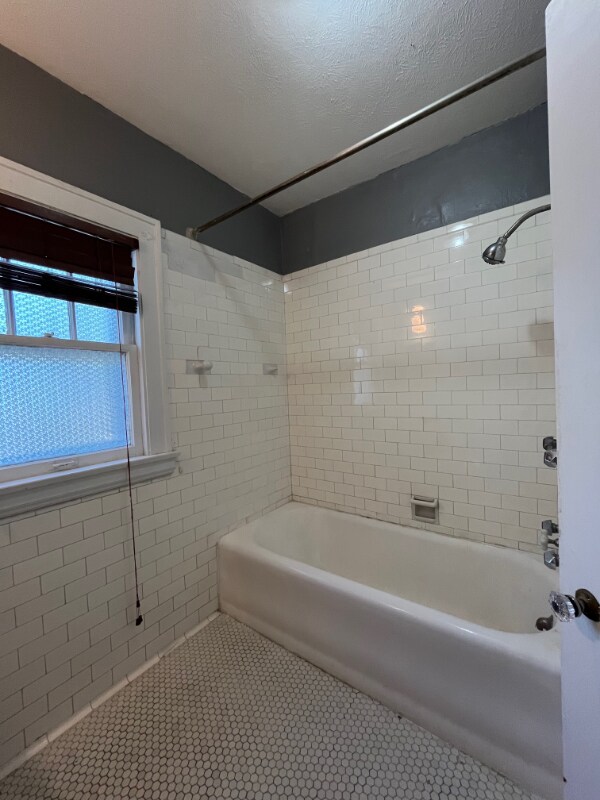 Building Photo - 17611 Winslow Rd