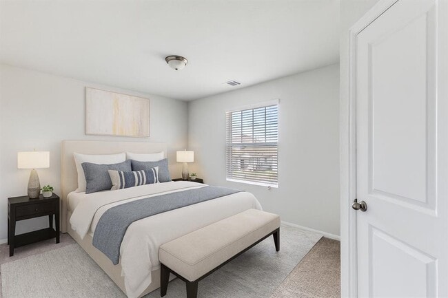 Building Photo - 200 Oldbridge Dr