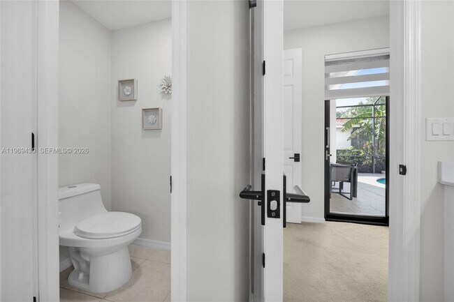 Building Photo - 8864 Ventura Way