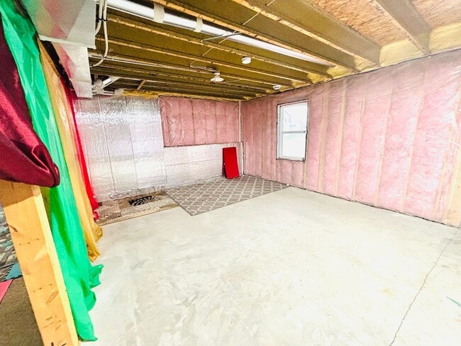 Building Photo - Beautiful 4 Bedroom Single Family Home in Prime Shakopee Neighborhood