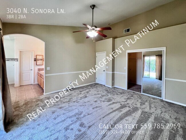Building Photo - 3040 N Sonora Ave