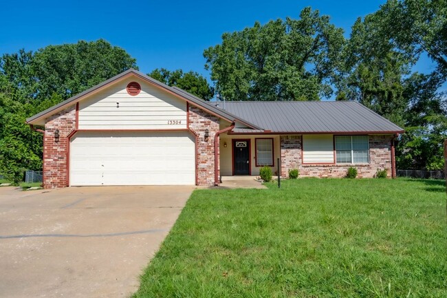 Primary Photo - 4 Bed 2 Bath Rental in Bixby