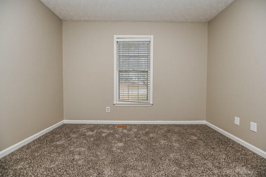 Building Photo - 3613 Fay Dr