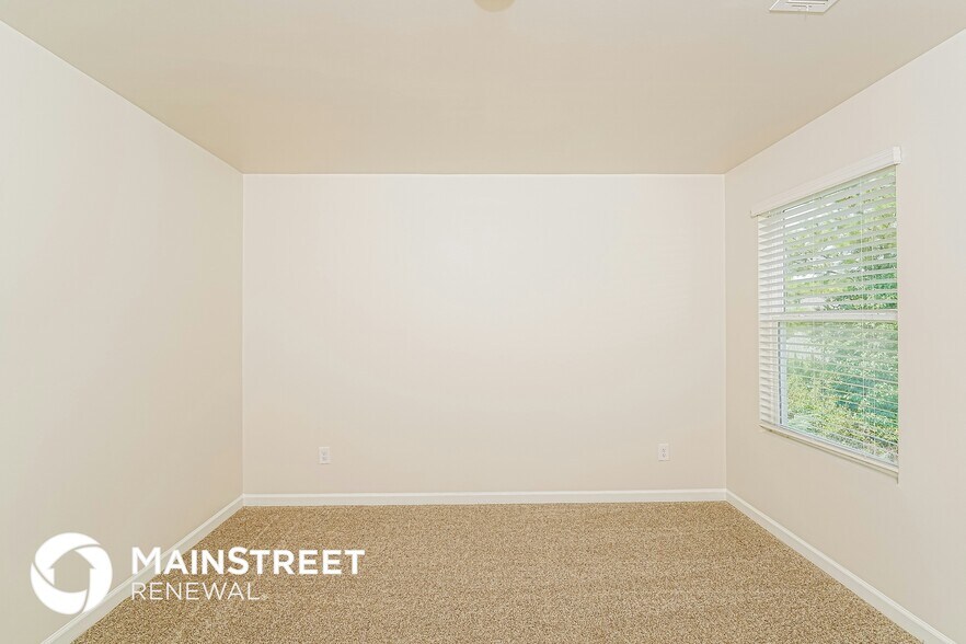 Building Photo - 282 Chelsea Park Rd