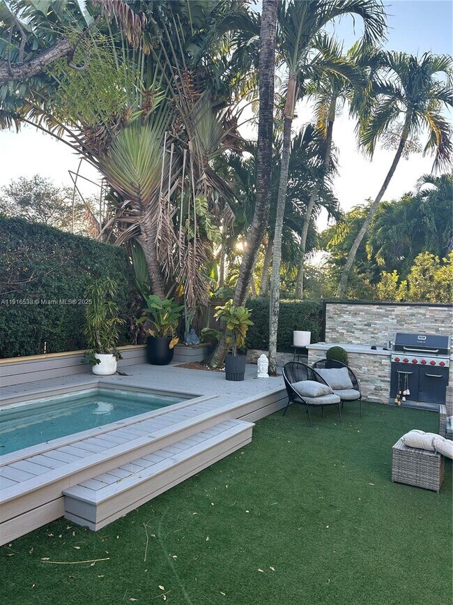 Building Photo - 5261 SW 154th Pl