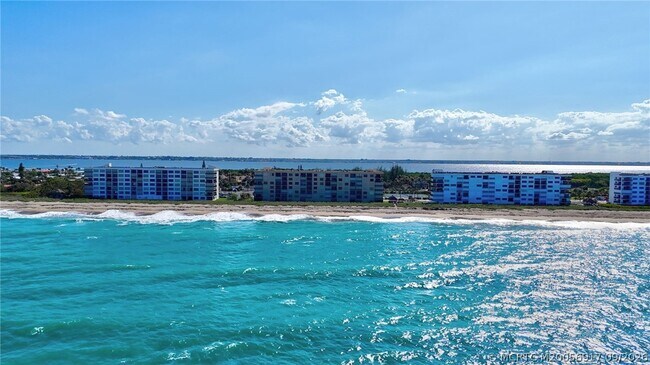 Building Photo - 10200 S Ocean Dr