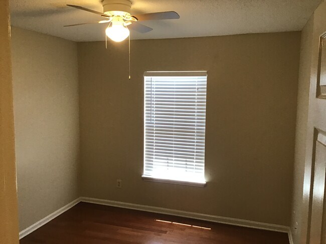 Building Photo - 3264 Fox Squirrel Dr