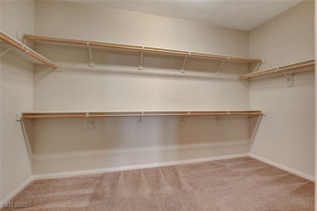 Building Photo - 484 Punto Vallata Dr