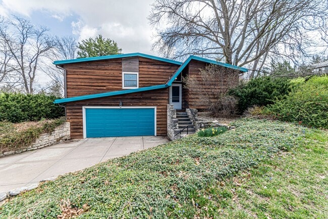 Building Photo - Please View 3D Virtual Walk-Through Before Scheduling a Showing