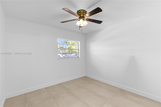 Building Photo - 1400 NE 57th Ct