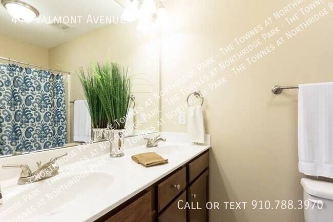 Building Photo - 446 Valmont Ave