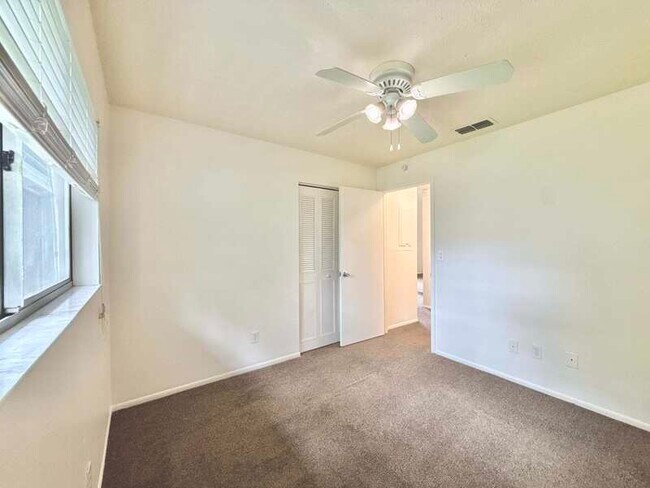 Building Photo - 599 Capistrano Ct