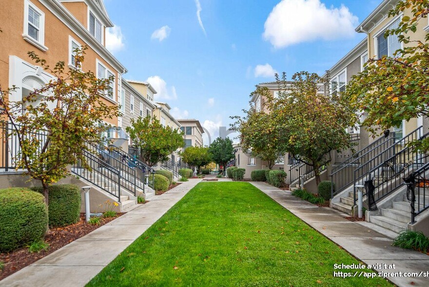 Building Photo - 410 Longden Ave