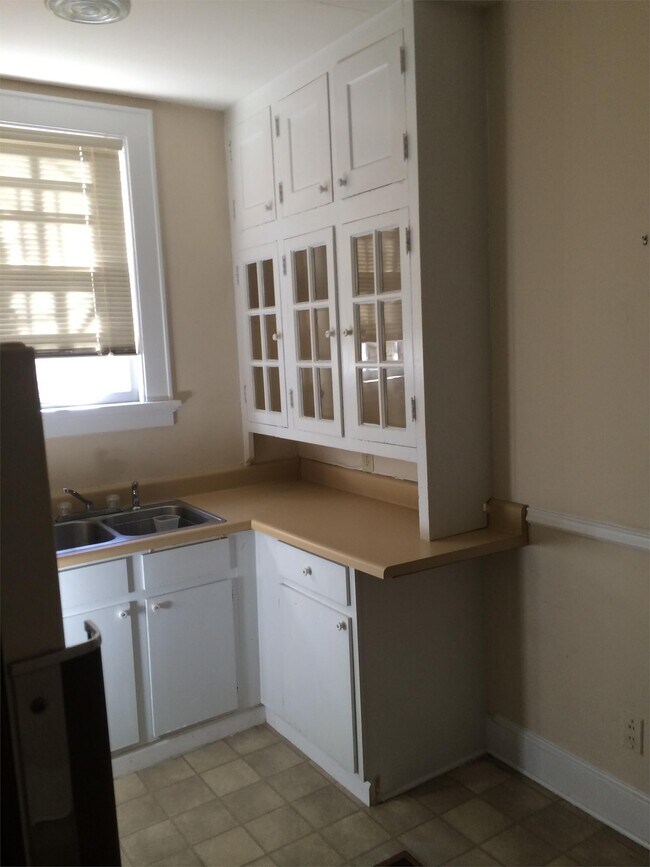 Building Photo - 1301 S McDonough St