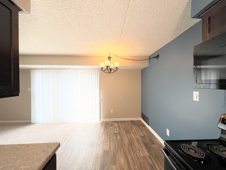 Dining Room - Renovated - Waterview Farms Apartments