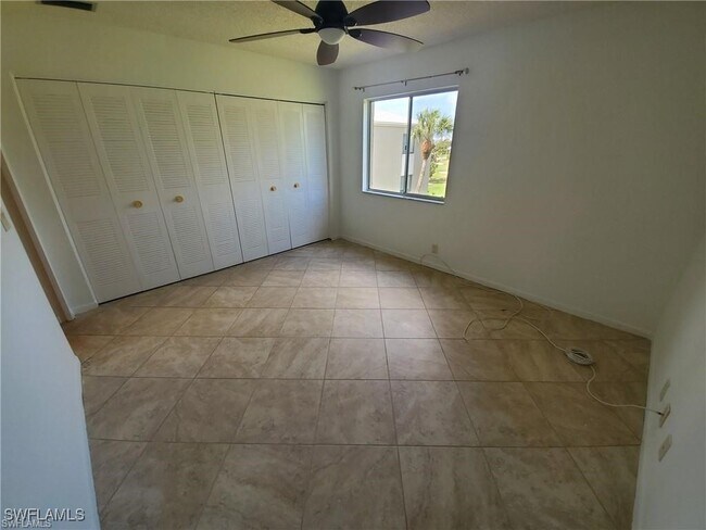 Building Photo - 3655 Boca Ciega Dr