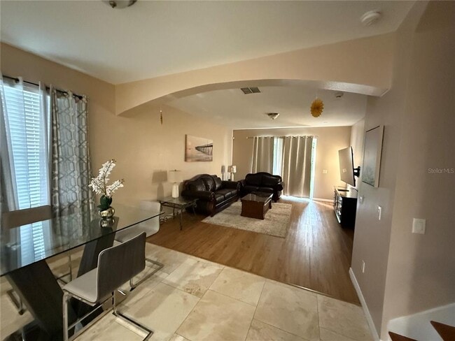 Building Photo - 434 Kings Path Dr