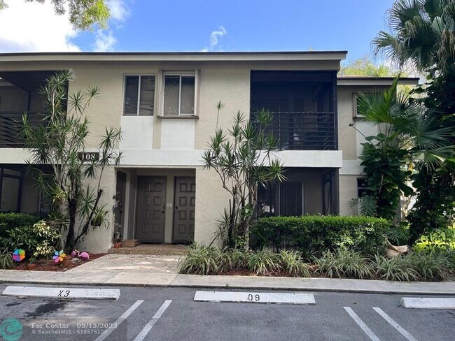 Building Photo - 108 Gardens Dr