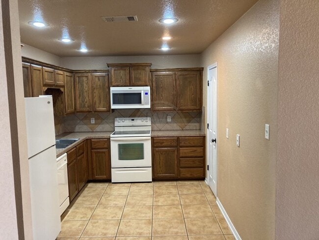 Building Photo - 4703 Autumn Valley Dr