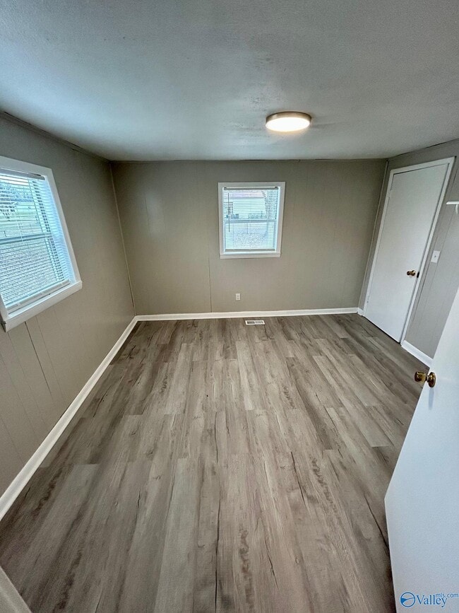 Building Photo - 18014 E Limestone Rd