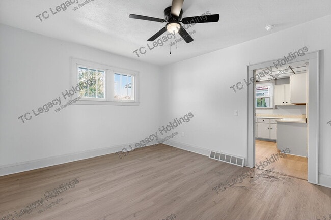 Building Photo - 316 Harrison St