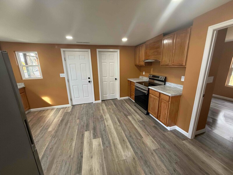 Building Photo - 8120 3rd Ave