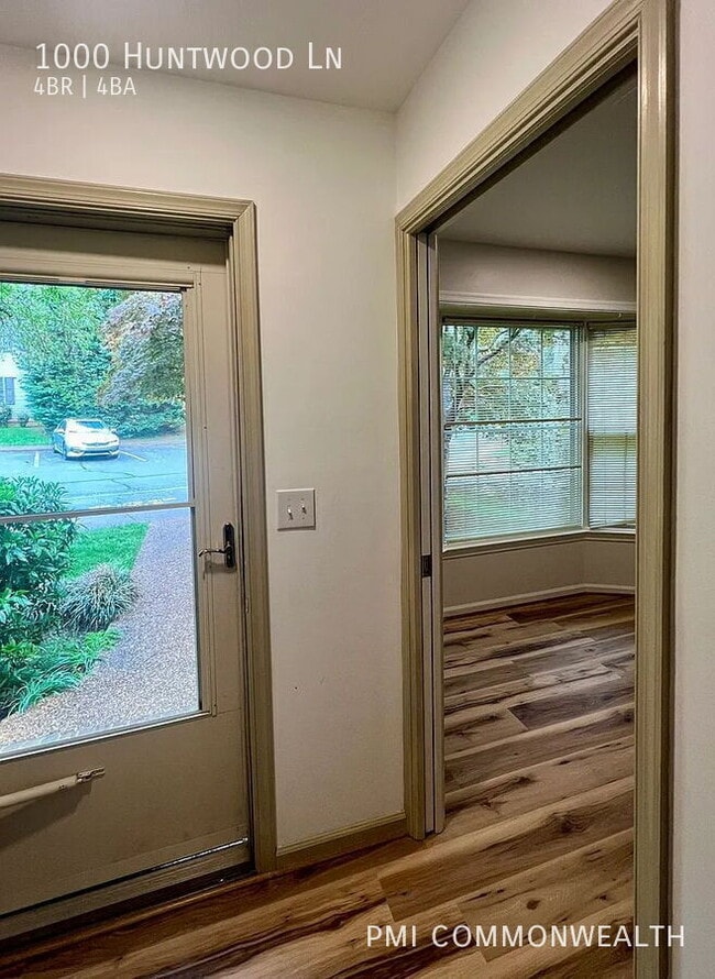 Building Photo - 1000 Huntwood Ln