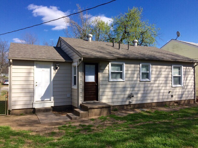 Building Photo - 3716 S 29th W Ave