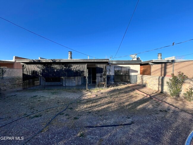 Building Photo - 10418 Ashwood Dr