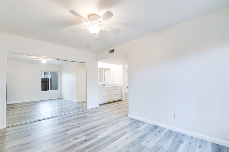 Building Photo - 951 S Idaho St