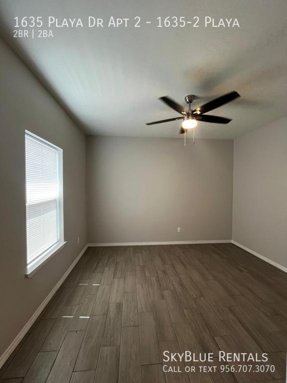 Building Photo - 1635 Playa Dr
