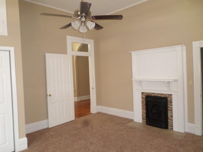 Building Photo - Nineteenth Street - 1312