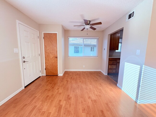 Building Photo - 5154 Connecticut Dr