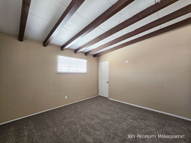 Building Photo - 713 N 18th St
