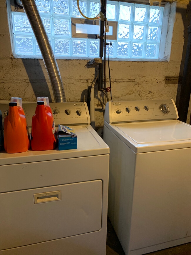 Laundry - 112 Barton St