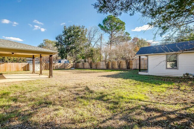 Building Photo - 1812 Winchester Way