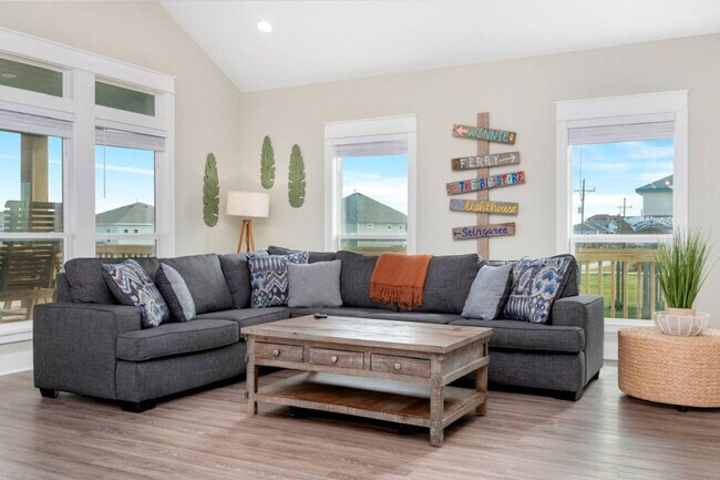 Building Photo - 943 Gulf Shores Dr