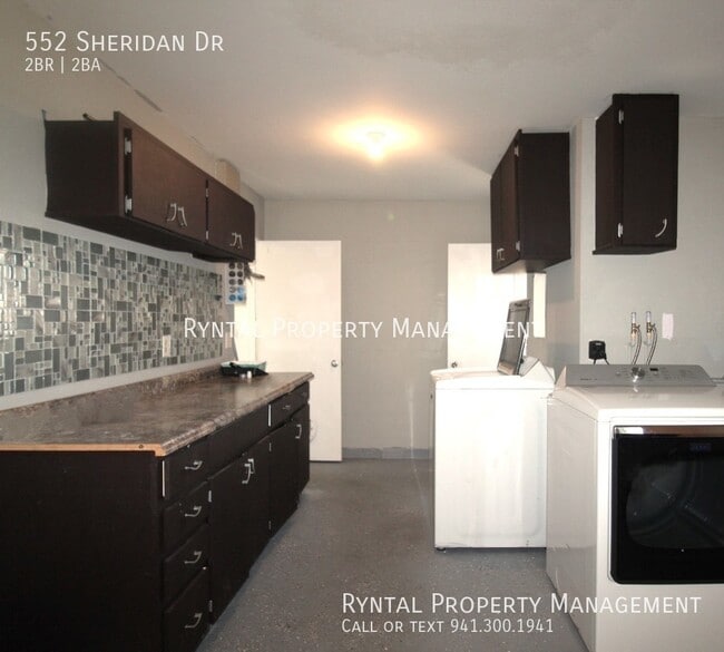 Building Photo - 552 Sheridan Dr