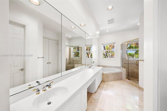 Building Photo - 1500 Shoreline Way