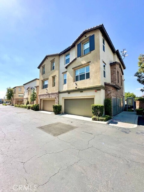Building Photo - 11821 E Solana Pl