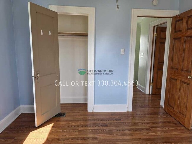 Building Photo - 1717 Bedford Ave SW