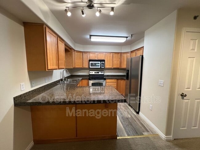 Building Photo - 11351 Discovery View Dr